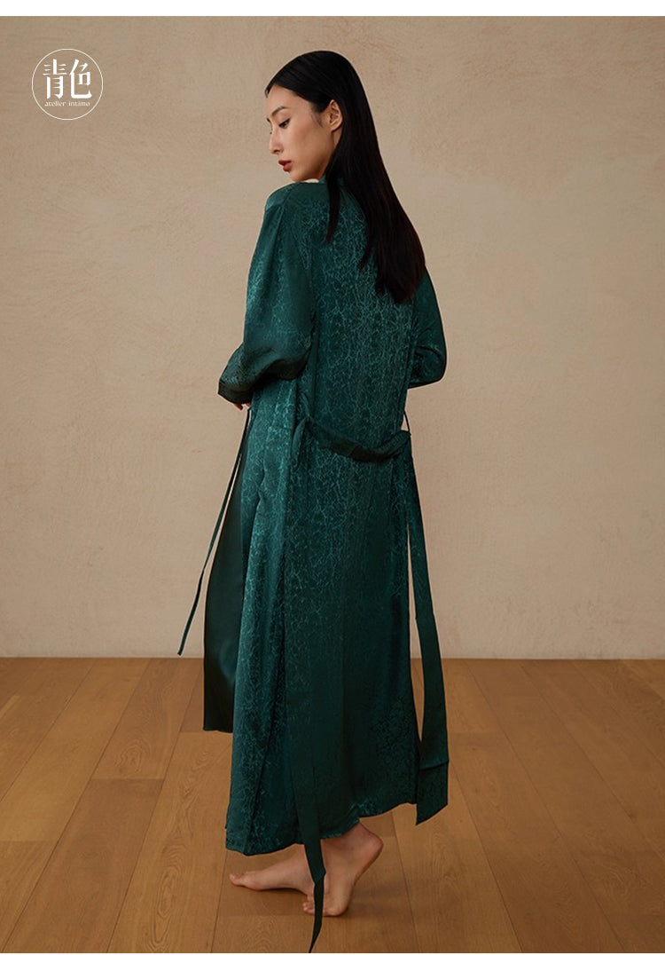Atelier Intimo Sangbo Satin Robe
